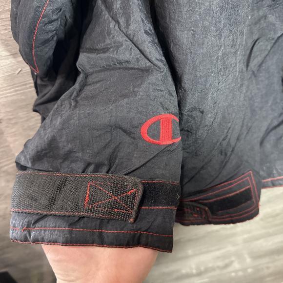 Champion Vintage NHL Detroit Red Wings Logo Embroidered Jacket Large Very Warm - Picture 6 of 16